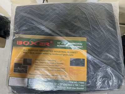Industrial, heavy-duty moving blanket or noise insulating blanket