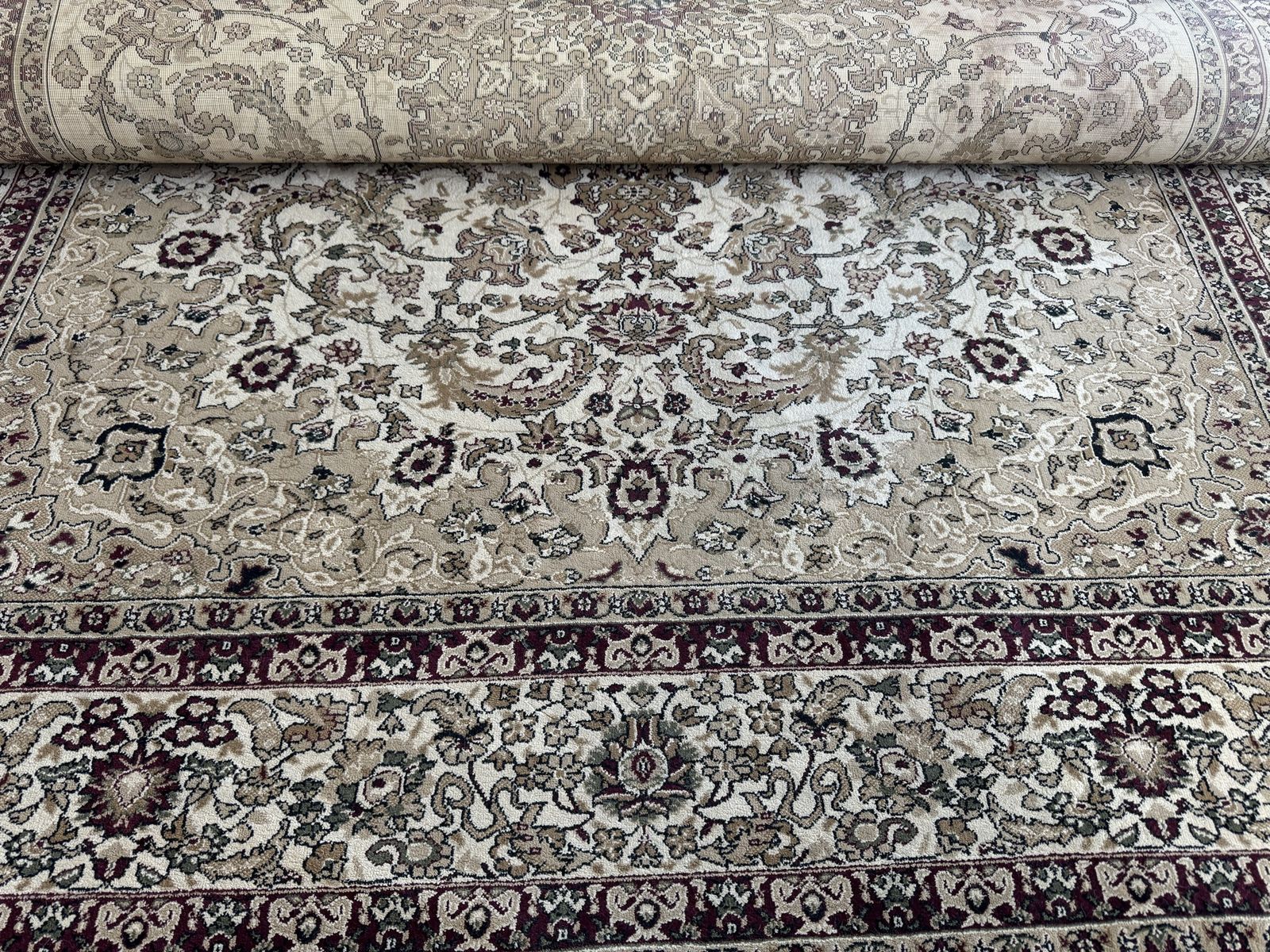 Main image 3