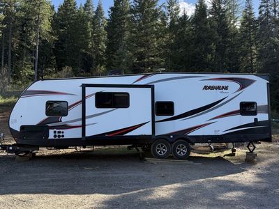 2018 Coachmen Adreneline Toyhauler