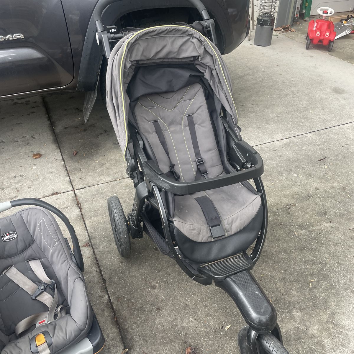 Stroller, Carseat And Two Bases