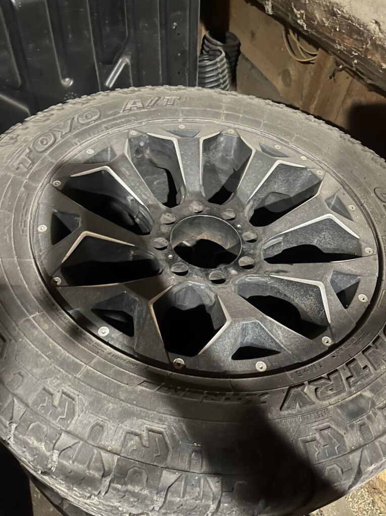 20 Inch Wheels With Toyo AT2 For Duramax