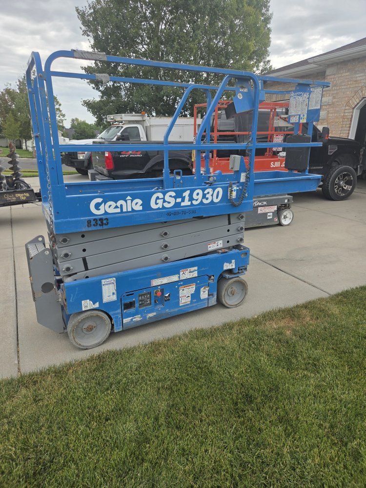 2017 Genie GS-1930 Electric Scissor Lift