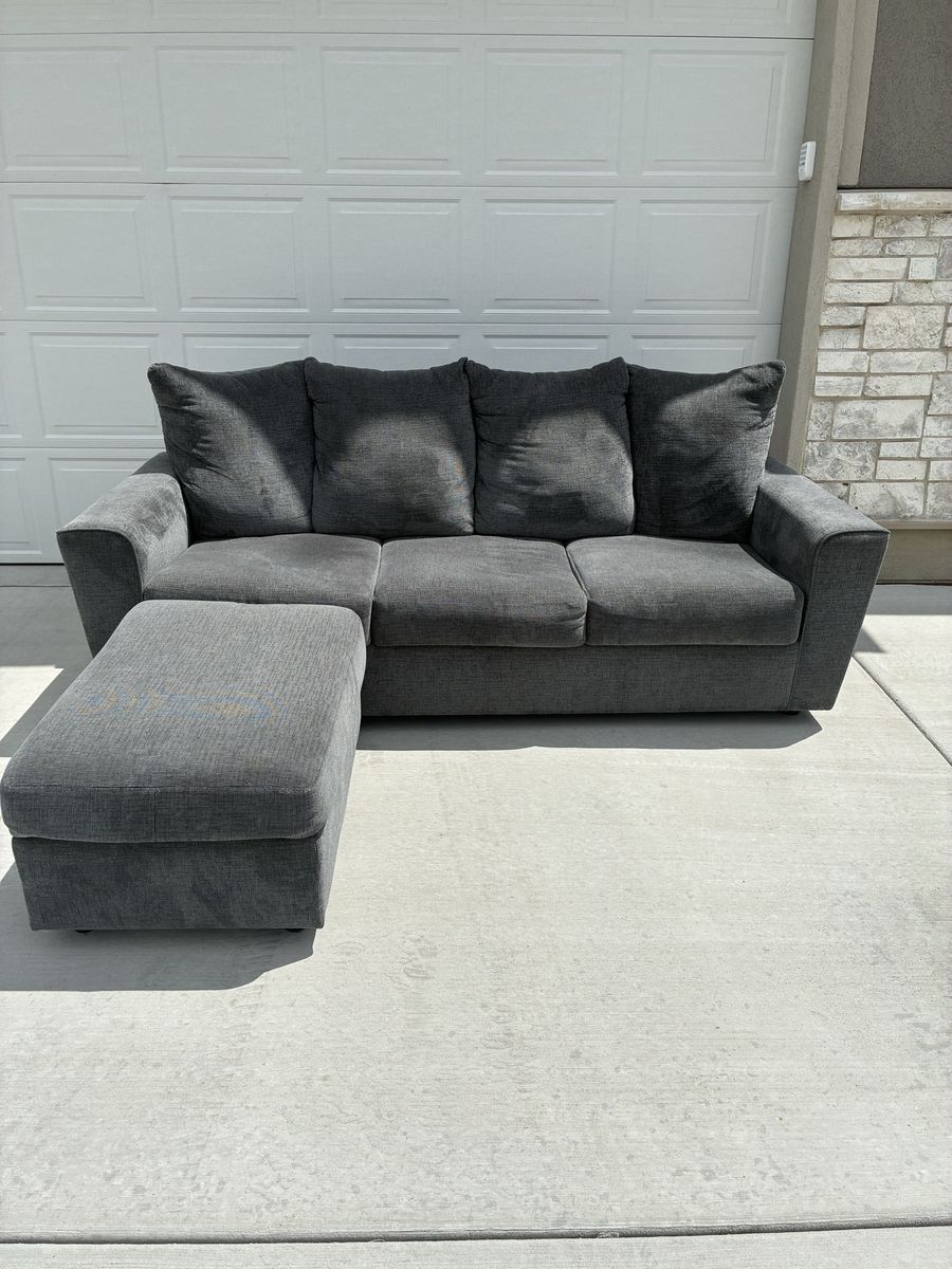 Gray Fabric Sectional Couch with Ottoman - 3-Seater, Modern Design
