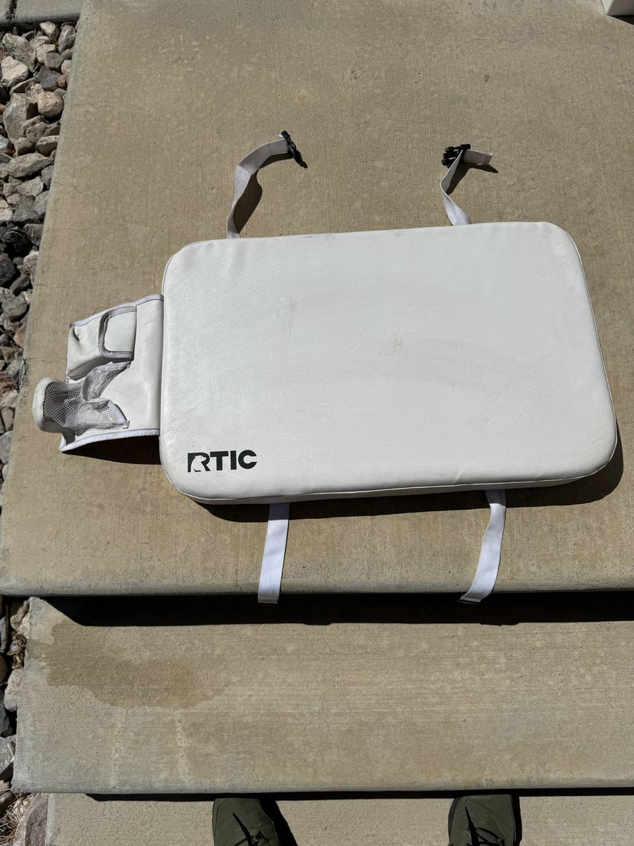 Rtic cooler foam seat pad