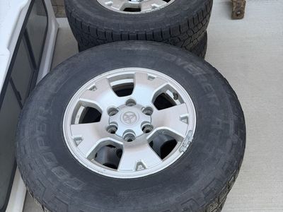 4 Tires and Wheel Tacoma Toyota