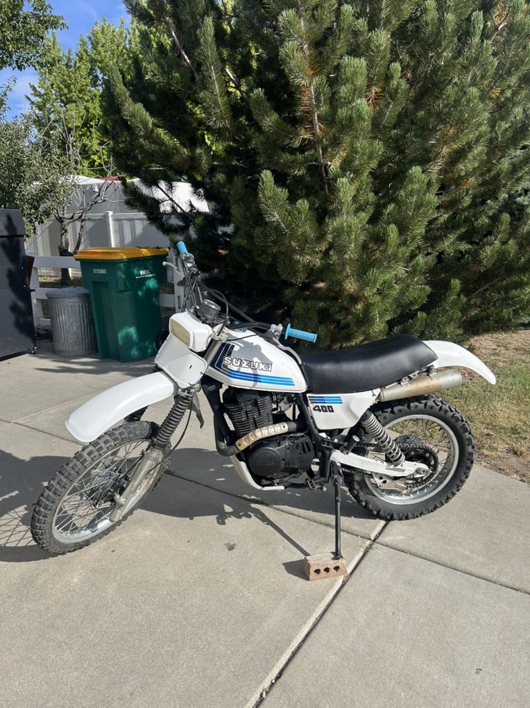 Suzuki Dr 400