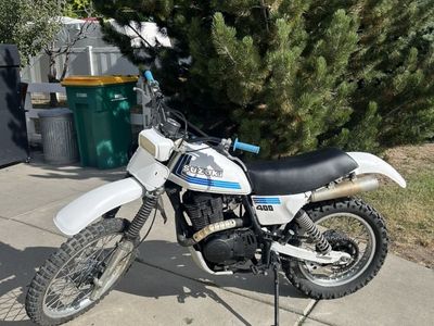 Suzuki Dr 400