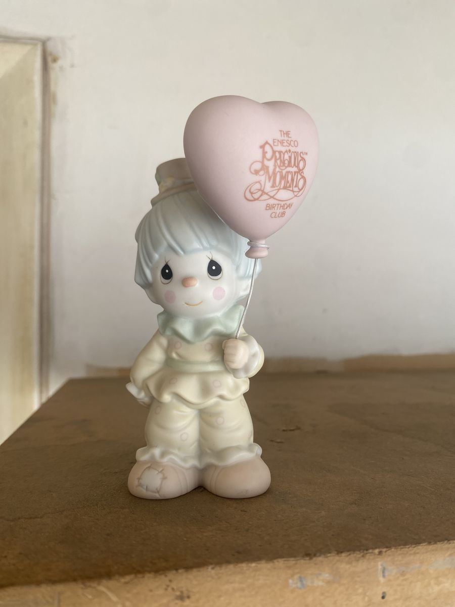 Enesco Precious Moments Birthday Club Clown Figurine with Heart Balloon
