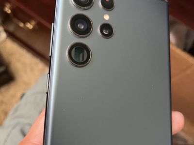 Samsung Galaxy S22 Ultra 5G (Unlocked) Phantom Black,
