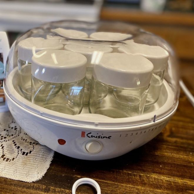 Like New Cuisine Yogurt Maker
