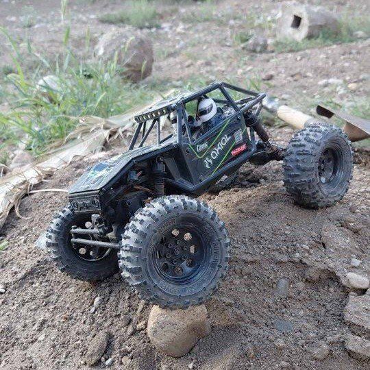 AXIAL UTB18 Capra