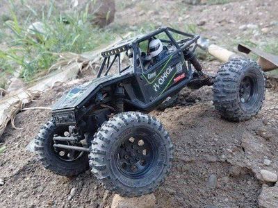 AXIAL UTB18 Capra