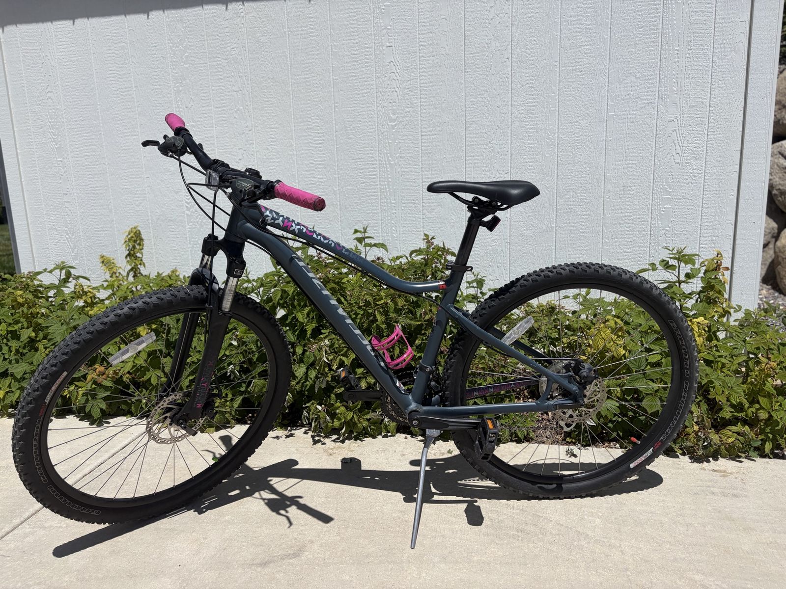 Specialized women’s mountain bike