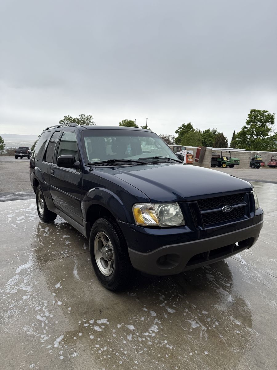 2003 Ford Explorer XLS