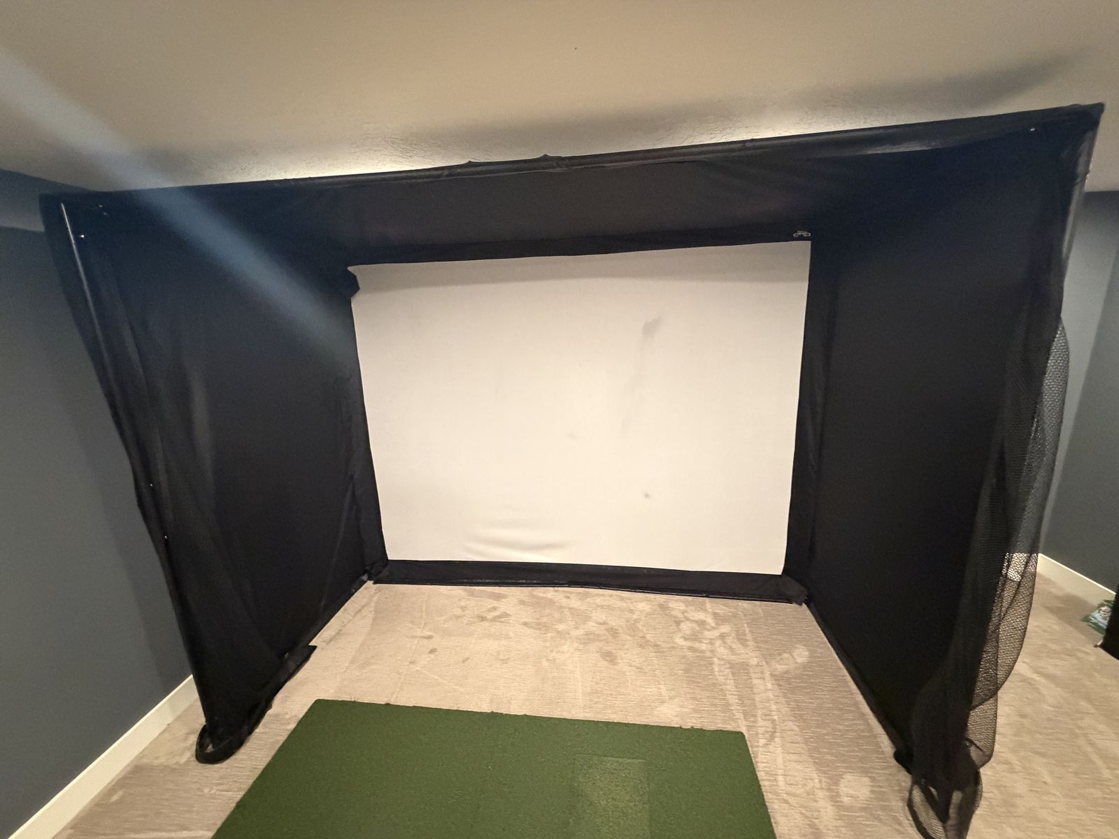 Full Indoor Golf Simulator