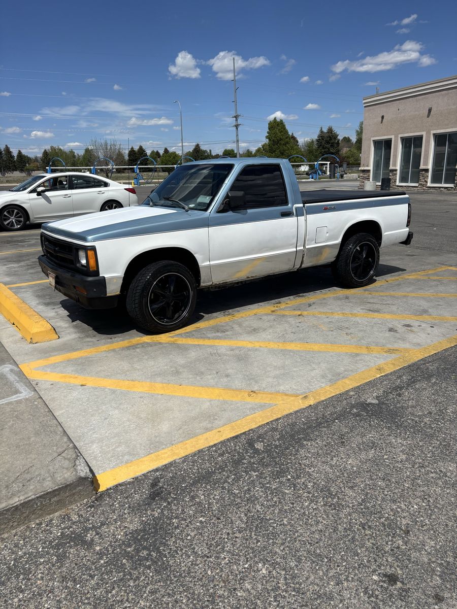 1991 Chevrolet S-10 Base