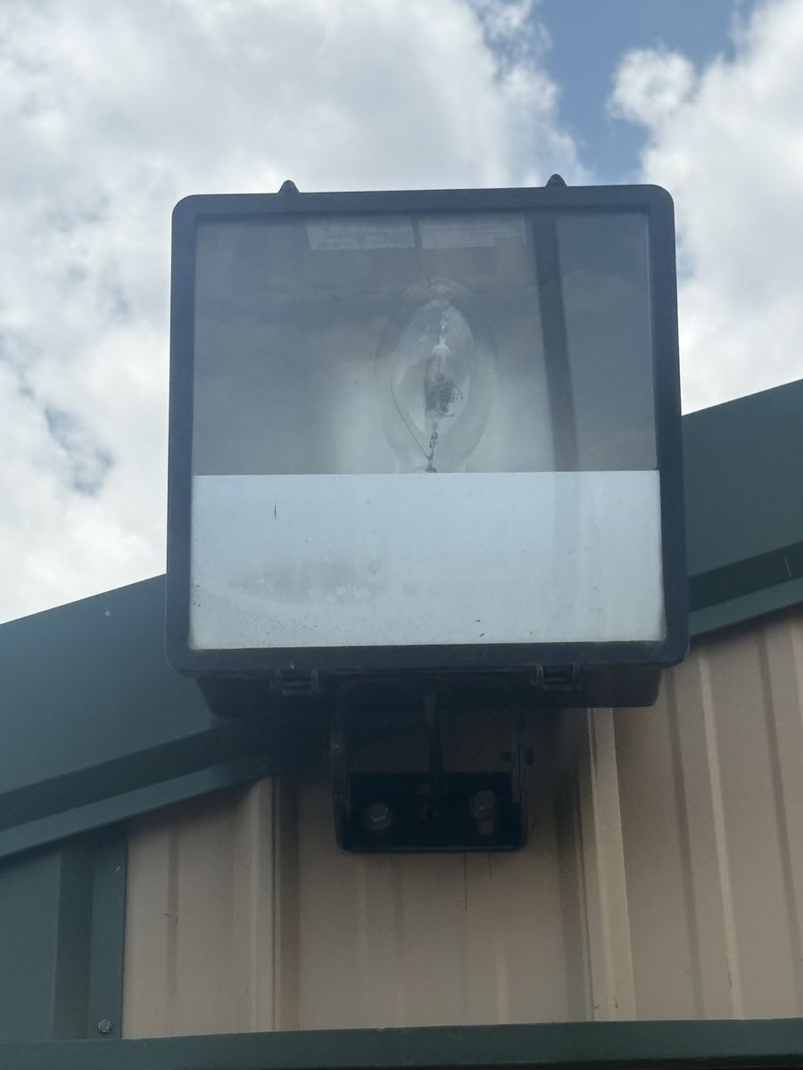 Metal Halide Commercial Light Fixtures