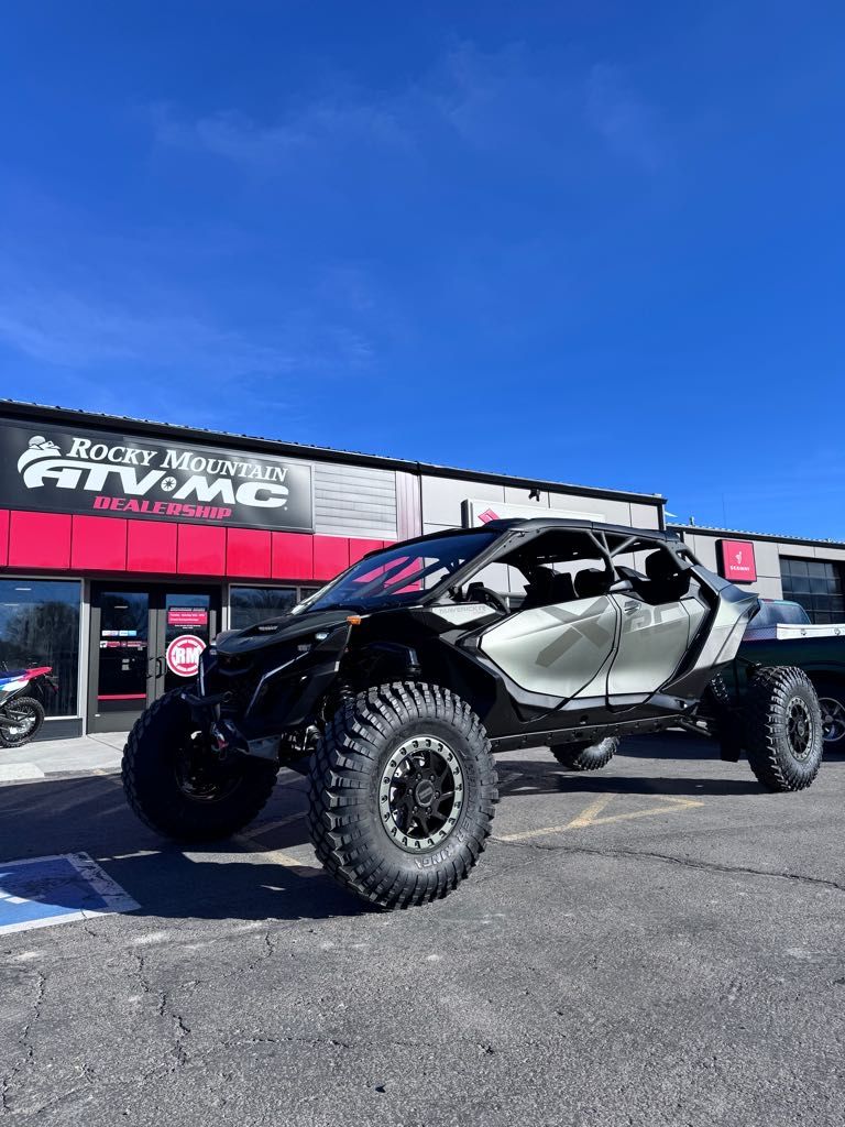 2026 Can-Am Maverick R MAX X rc with SMART-SHOX