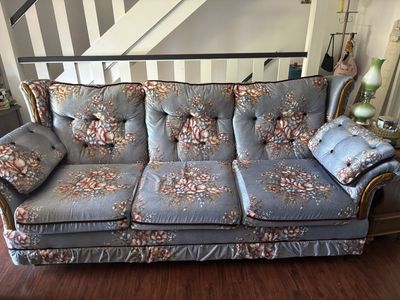 Vintage Floral Print Fabric Sofa & Loveseat Set - Tufted, Traditional Style