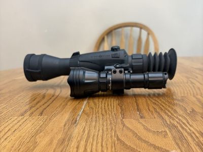 Sightmark Wraith HD 2-16x28 Digital Night Vision Rifle Scope with IR Illuminator