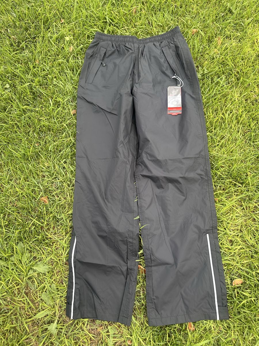 33000 ft men’s size medium black rain pants new with tags