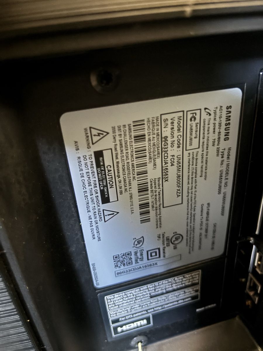 Samsung UN65MU8000FXZA 65-inch 4K UHD Smart TV - For Parts/Repair (Screen Damage)