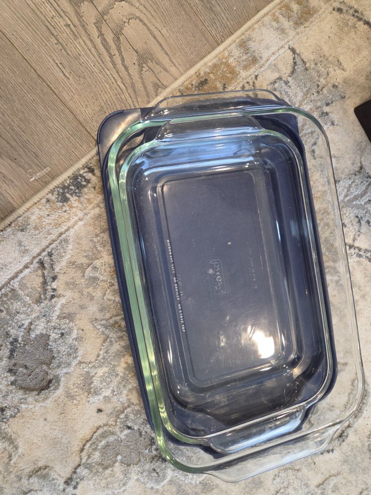 Pyrex Glass Bakeware Loaf Pans, Set of 2 - Durable & Versatile Baking Dishes