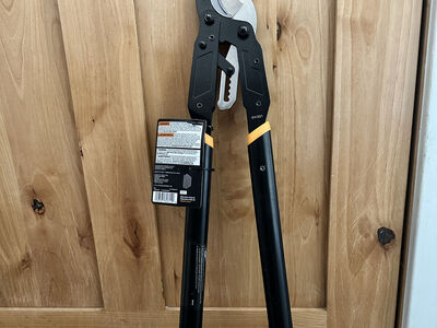 Ratchet Loppers Fiskars 32in