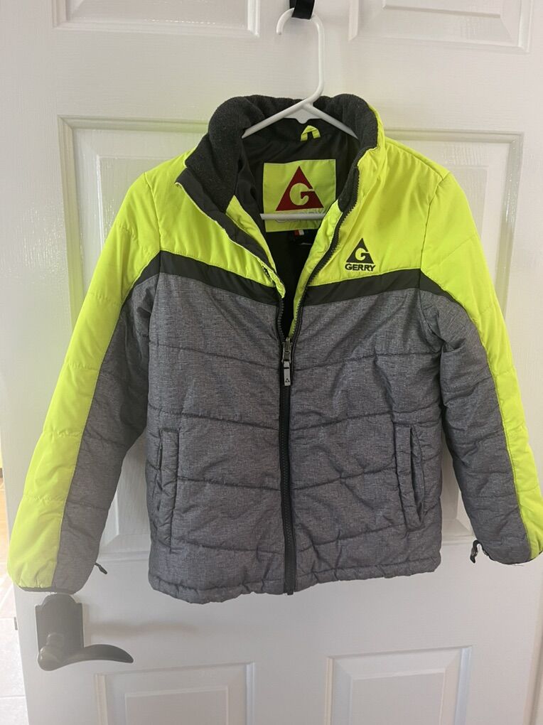 Kids Gerry coat size 10/12 new condition.