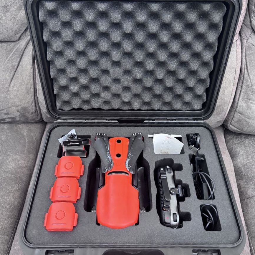 Autel Robotics EVO II 8K Premium Bundle with Case - Drone