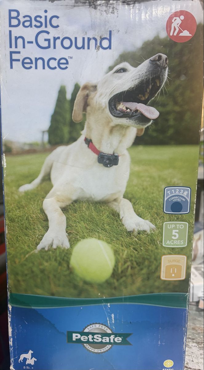 PetSafe Basic In-Ground Dog Fence System - Up to 5 Acres, Deluxe UltraLight Collar