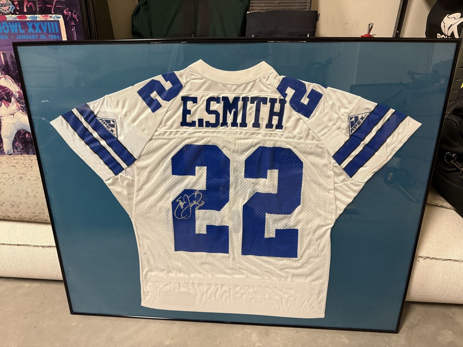 Signed & framed Emmitt Smith Jersey