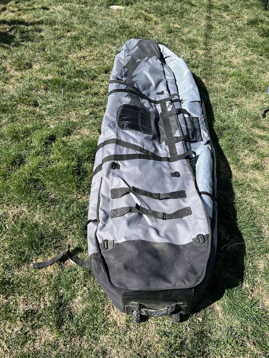 Oakley  Ski And Snowboarding Bag