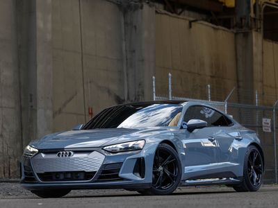 2022 Audi e-tron GT quattro Premium Plus