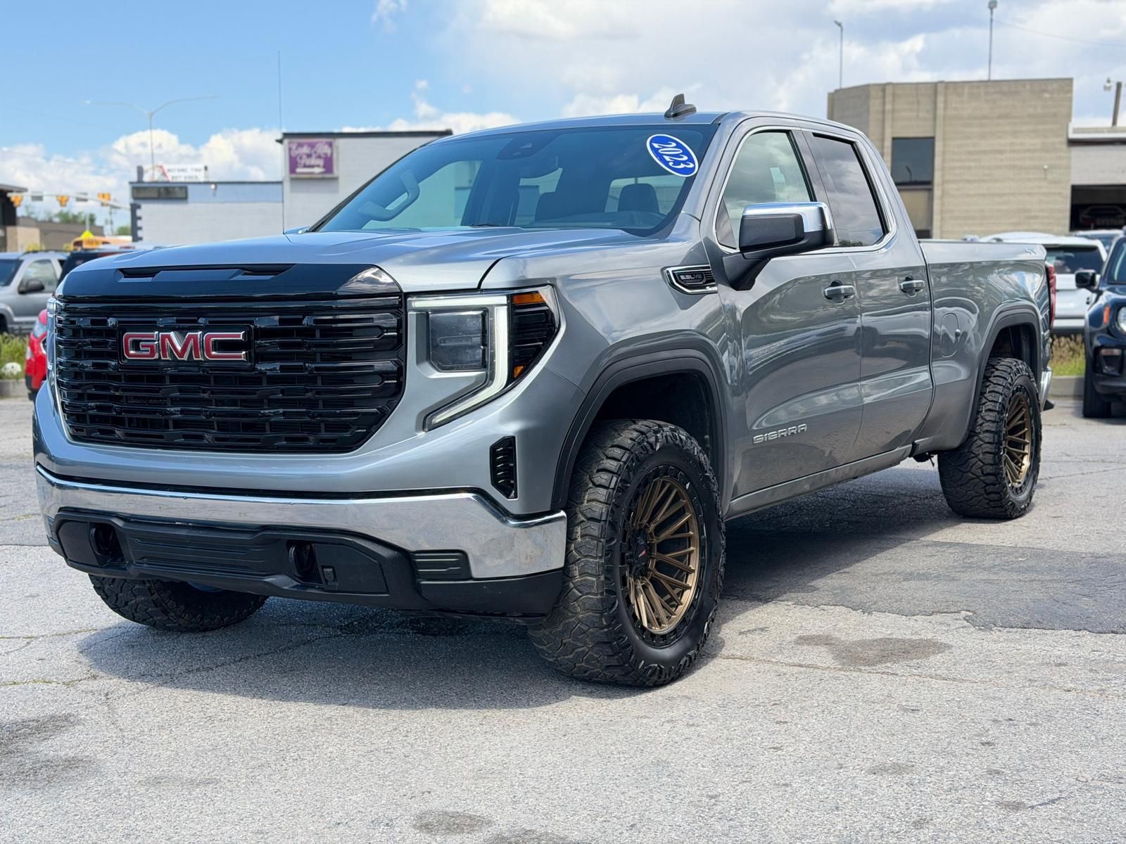 2023 GMC 1500 SLE