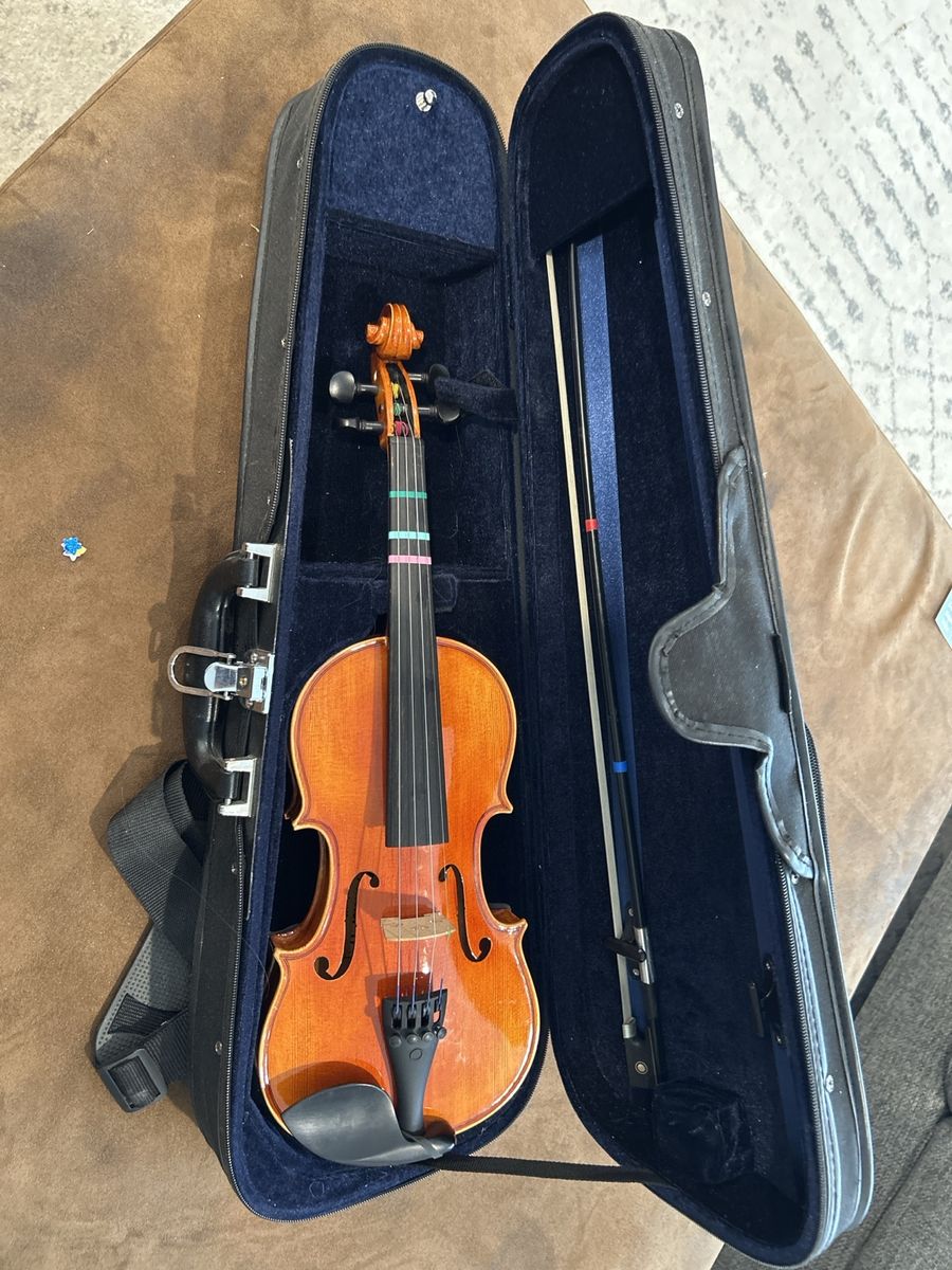 Archer N VM125A 1/2-Size Violin Outfit – Bow & Hard Case