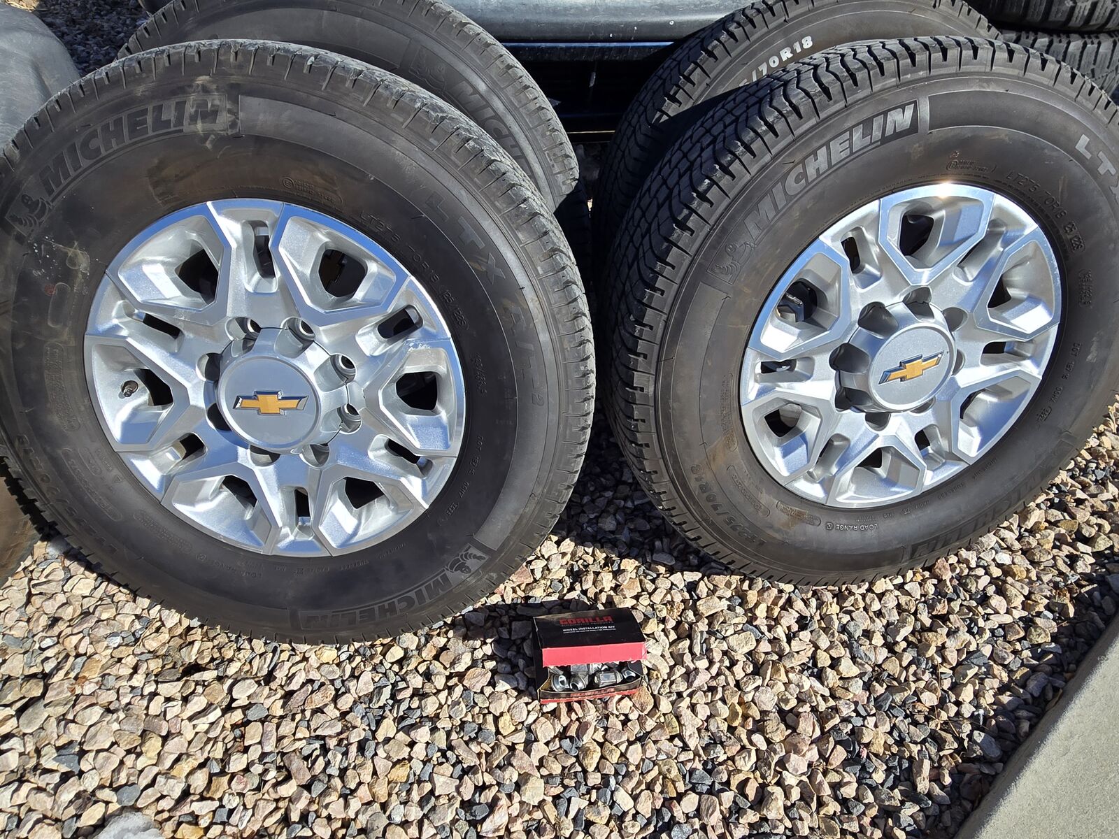 275/70/18 Michelin LTX AT 2