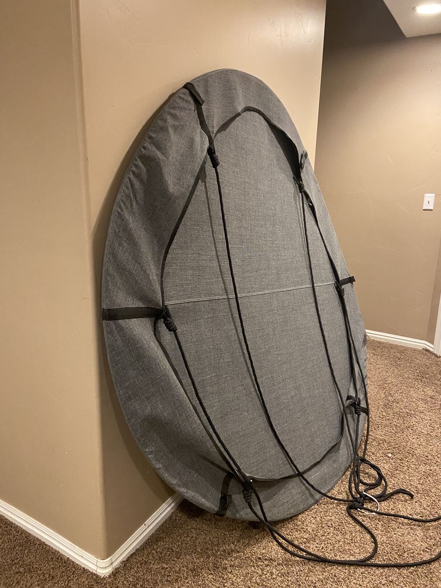 Tree swing hangout pod