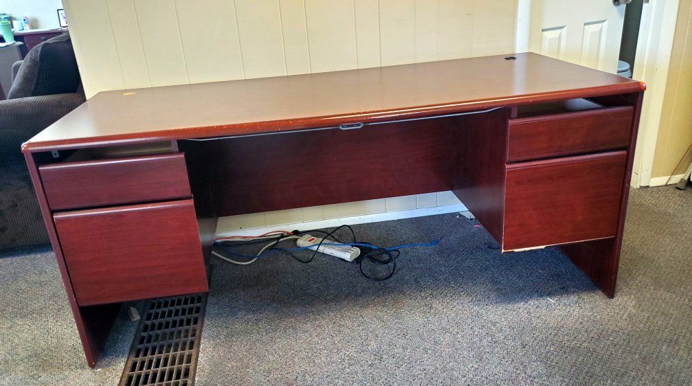 Free used - Cherry Finish Office Desk with 4 drawers