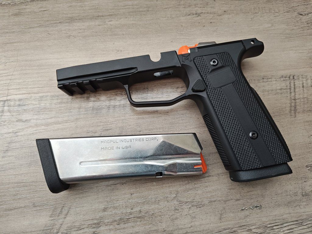 P365 X-Macro Metal Grip Module with Mags