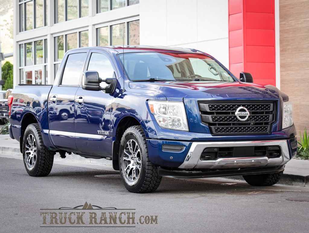2021 Nissan Titan SV