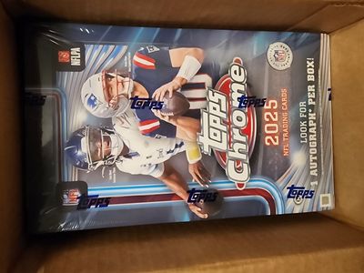 2025 Topps Chrome NFL Football Hobby Box