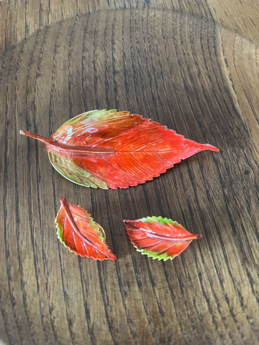 Colorful Painted Metal Leaf Pin and Earrings Set - 1950's-1960's