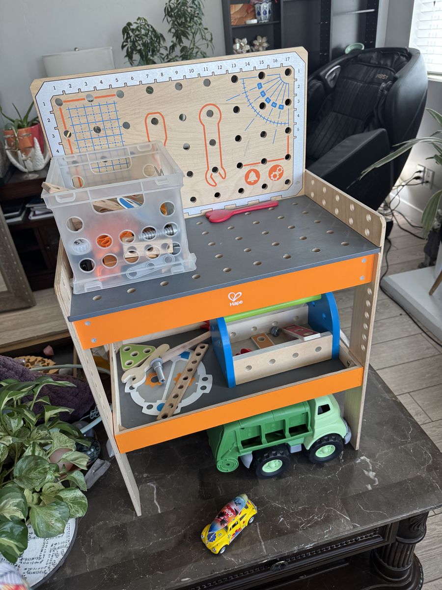 Wood Tool Bench With Accessories And Toolbox