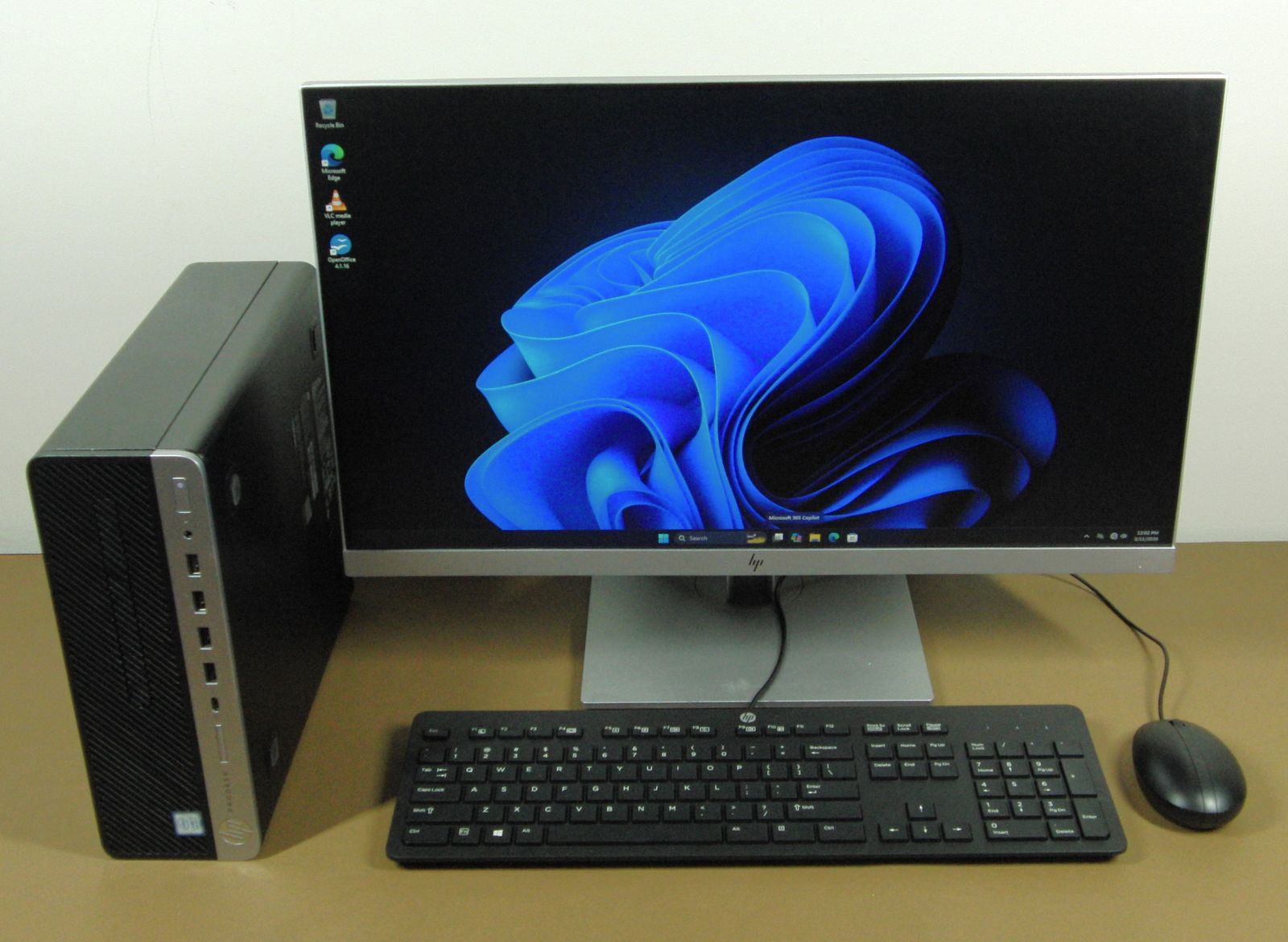 HP 600 G5 SFF i7 9700 256GB NVMe SSD / 1TB HDD 16GB