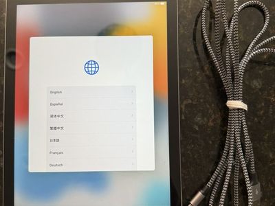 iPad 6th Generation -32 GB - WiFi Only