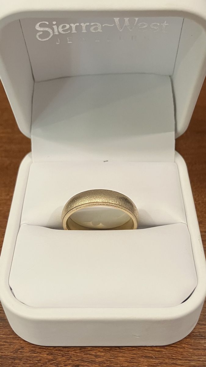 Men’s 10k Gold Ring Size 6.5