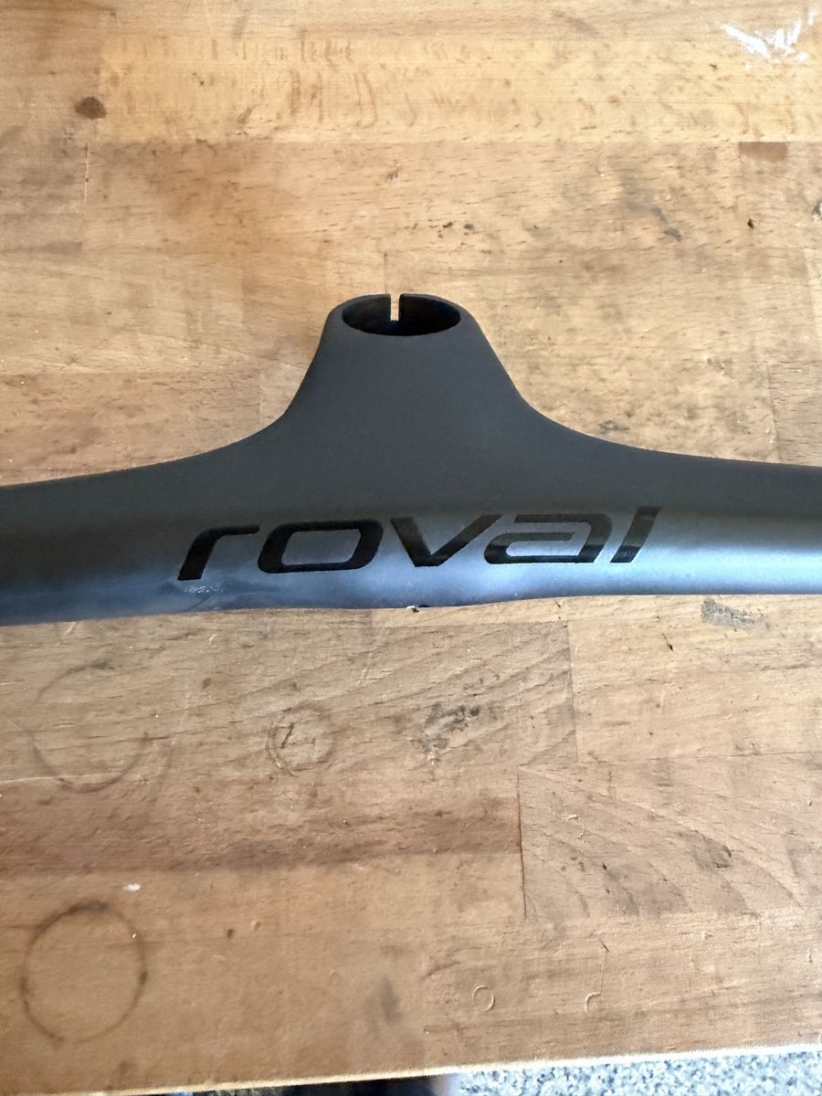 Roval Control Cockpit (bar/stem combo)