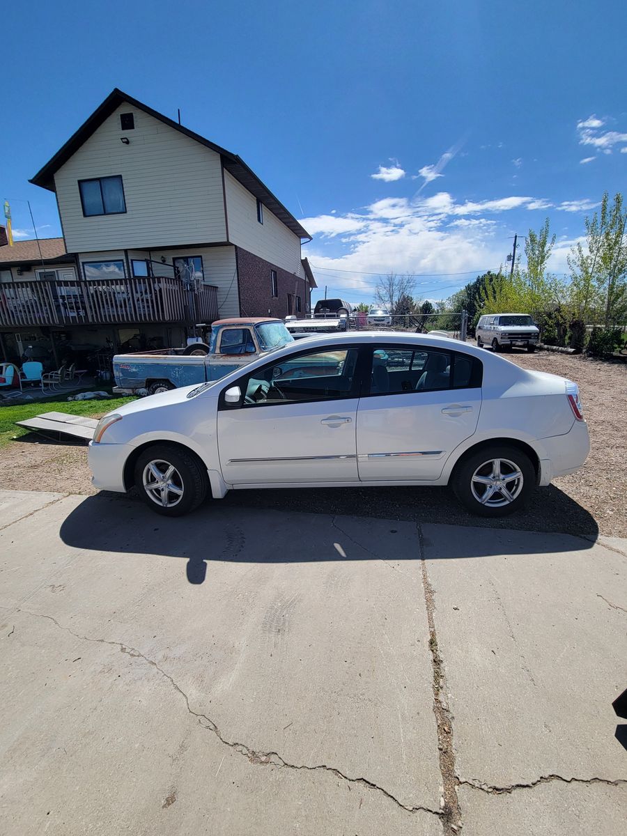2010 NISSAN SENTRA 2.0