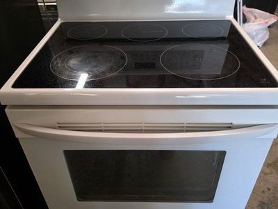 LG ELECTRIC STOVE